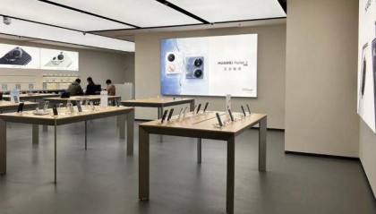 华为放价抢滩背后：全球智能手机出货量连续反弹，高端市场竞争白热化