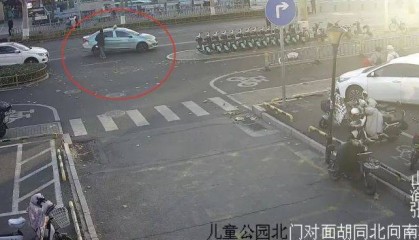 淄博一烧烤大院内，两人当场被抓！