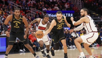 库里27分巴特勒19+8 勇士5首发全上双击败火箭