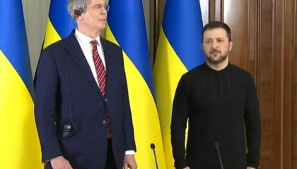 美国财政部长被泽连斯基的怒吼“吓到颤抖”?英媒:假消息