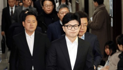 韩媒：韩执政党已就内阁集体辞职、国防部长官免职等问题大体达成共识