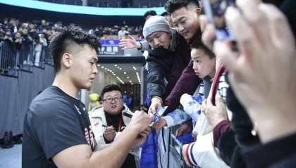 赵睿致歉声明：对冲撞裁判行为深表歉意 接受处罚