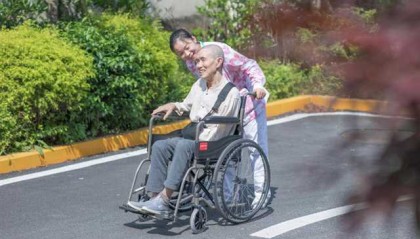 悦来老年康养中心：安宁疗护为老人提供“医养护”服务