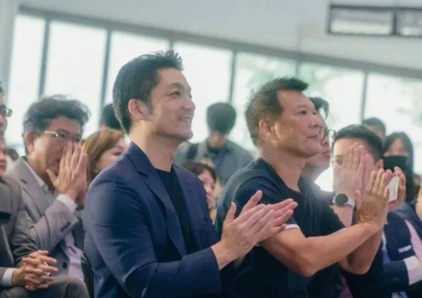 蒋万安人还没来大陆，台当局发声威胁：不准参加阅兵！我国防部已表态，一番话斩钉截铁