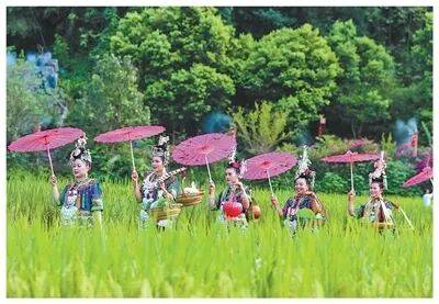 人民日报：“村超”“村马”“村T”等群众文体活动持续出圈 解码贵州“村字号”