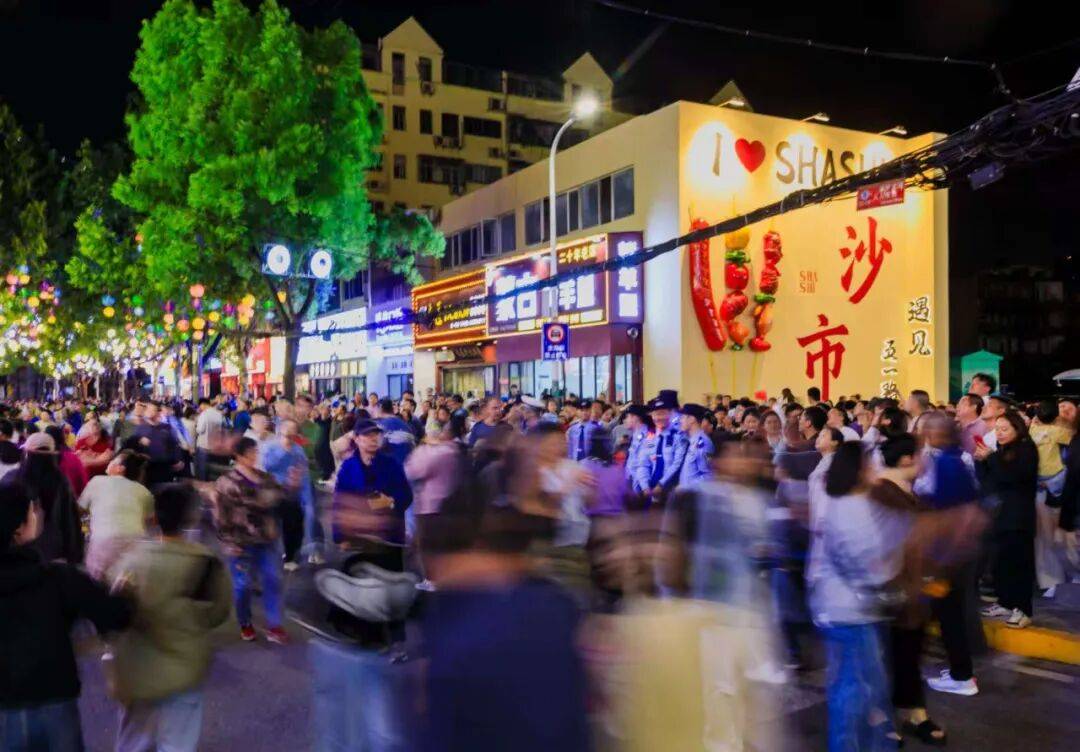 一方墙绘，续写满城精彩